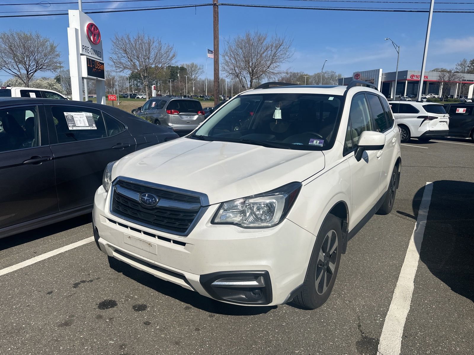 Used 2017 Subaru Forester 2.5i Premium w/ All-Weather Package image 19