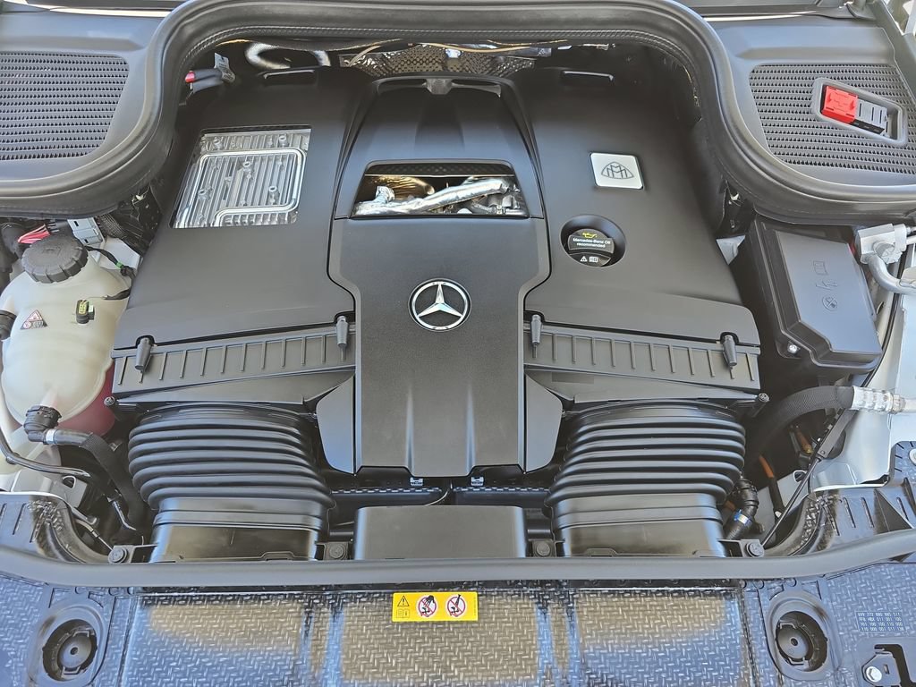 Used 2026 Mercedes-Benz Maybach GLS 600 4MATIC image 35