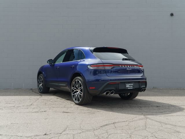 Certified 2026 Porsche Macan AWD/4WD image 3