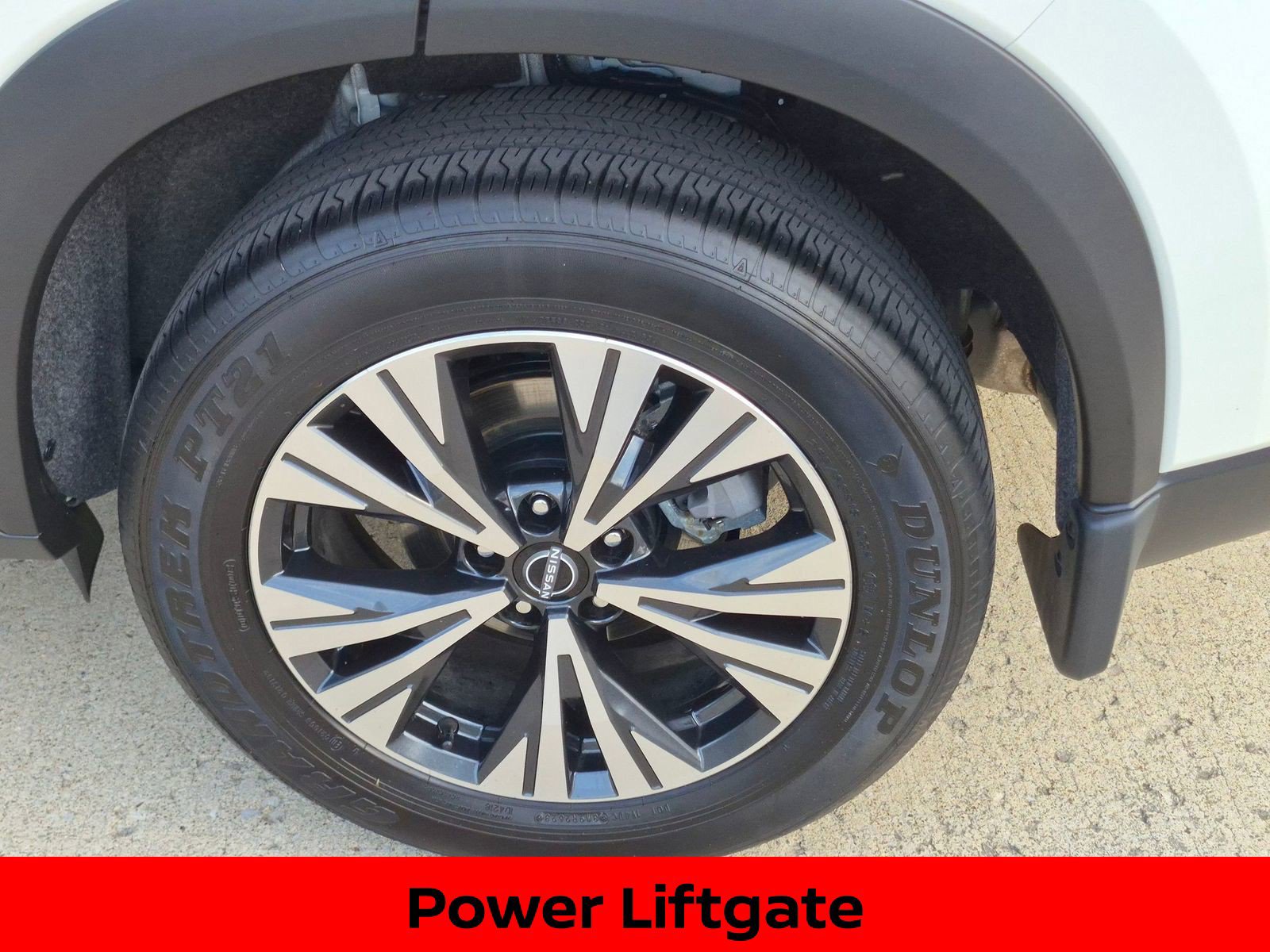 Certified 2023 Nissan Rogue SV w/ SV Premium B Package AWD/4WD image 16