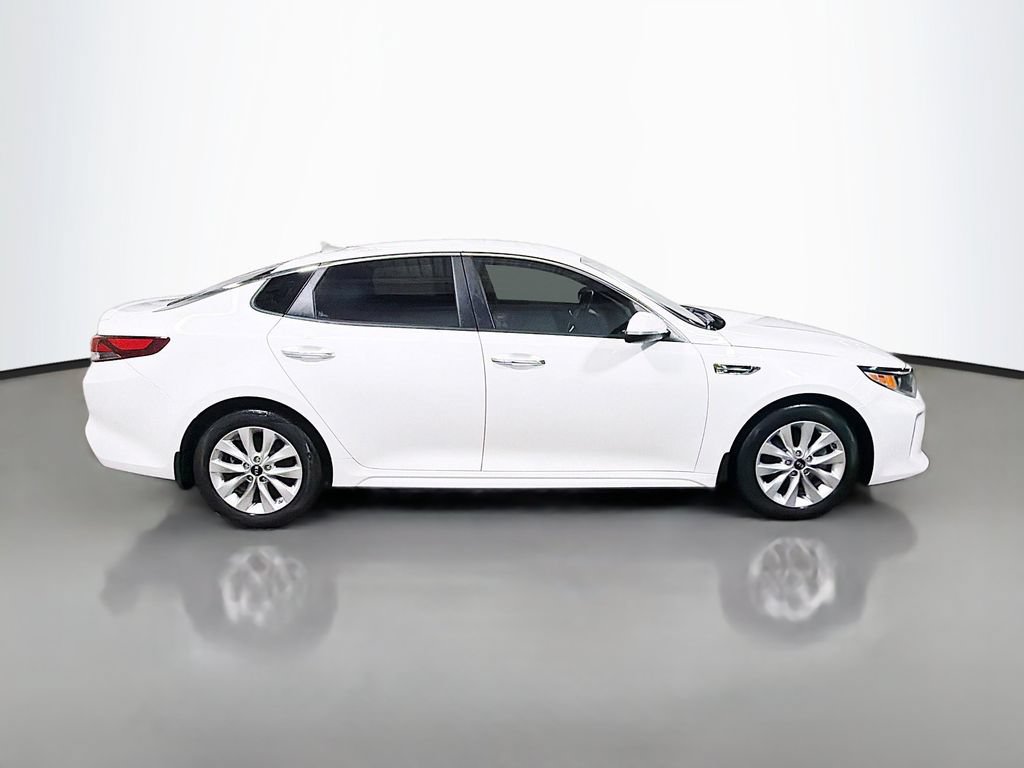 Used 2018 Kia Optima S FWD image 10