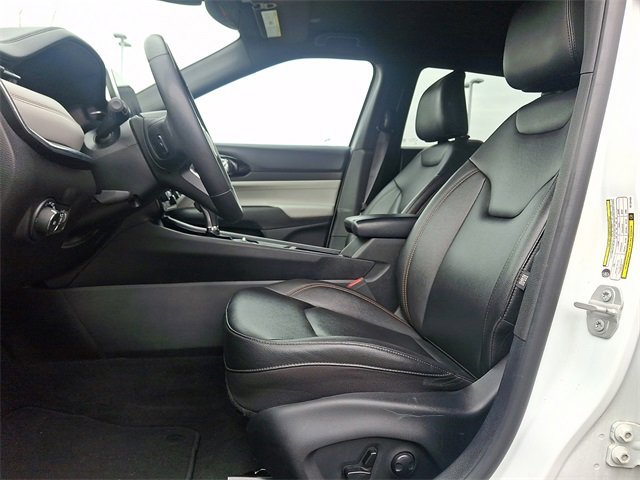 Used 2024 Jeep Compass Limited image 13