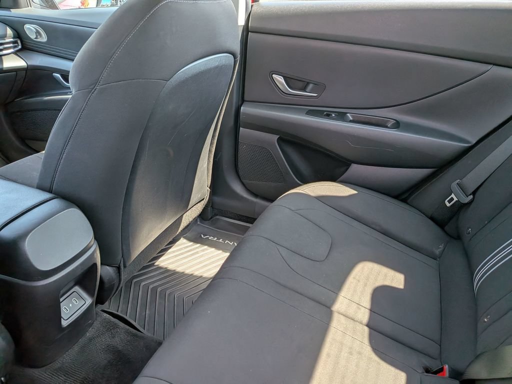 Used 2024 Hyundai Elantra SEL FWD image 38
