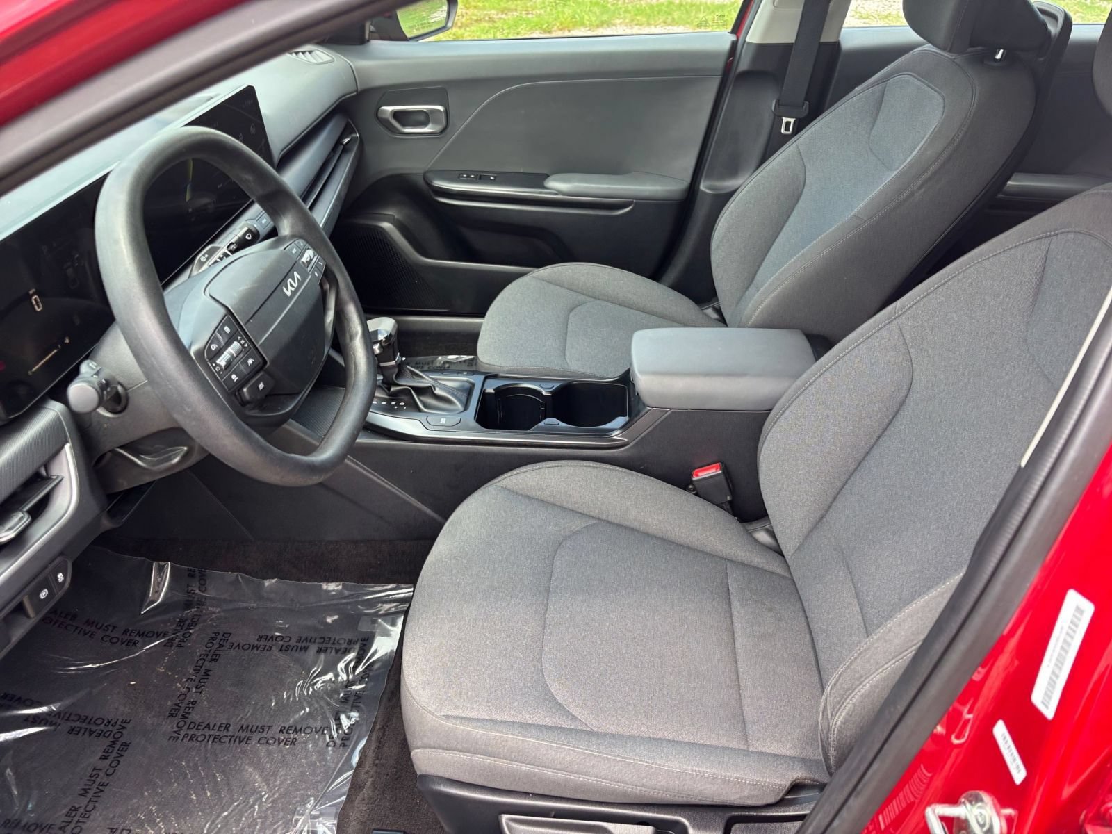 Used 2025 Kia K4 FWD image 26