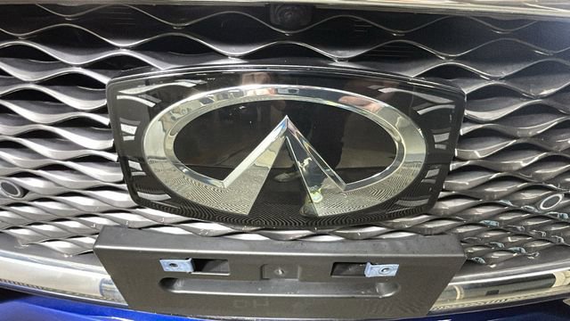 Used 2017 INFINITI Q60 2.0t w/ Premium Plus Package 2.0T AWD/4WD image 9