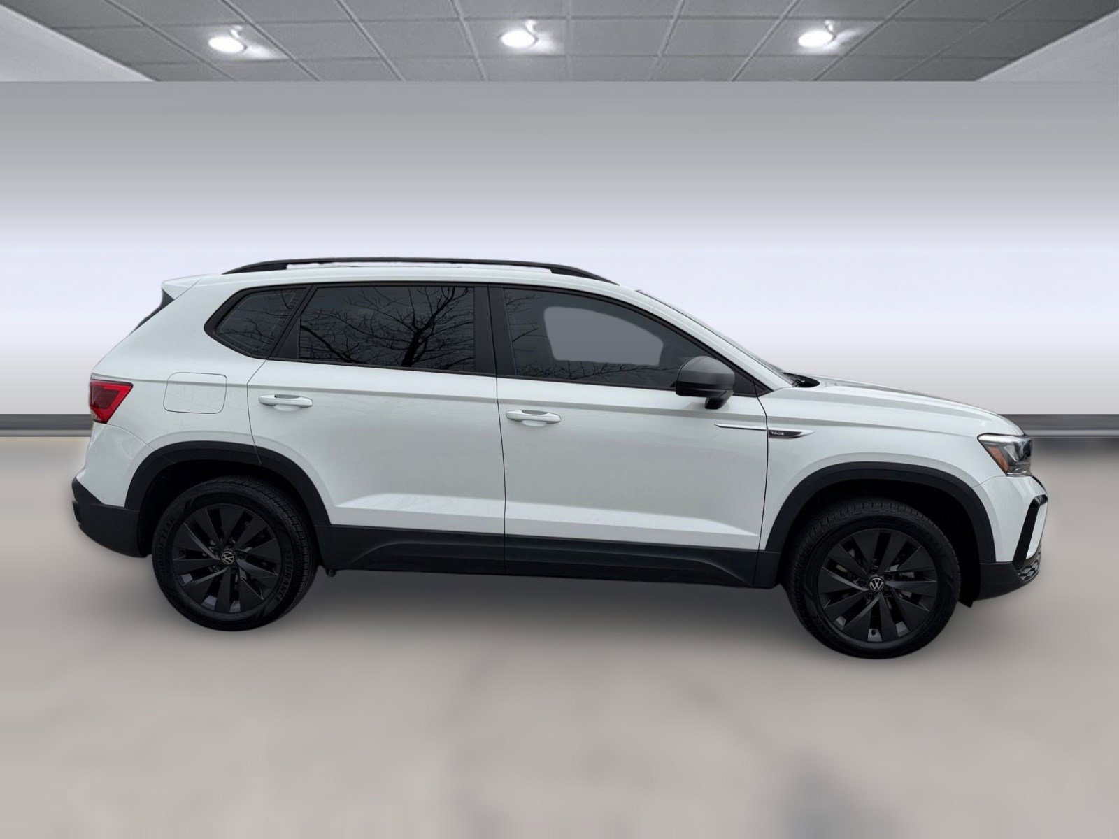 Used 2024 Volkswagen Taos S image 8