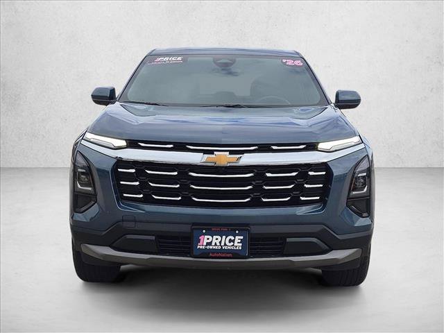 Used 2026 Chevrolet Equinox LT AWD/4WD image 2