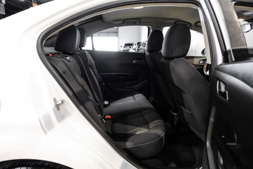 Used 2019 Chevrolet Sonic LT w/ Convenience Package image 34