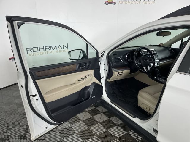 Used 2016 Subaru Outback 2.5i Limited AWD/4WD image 18