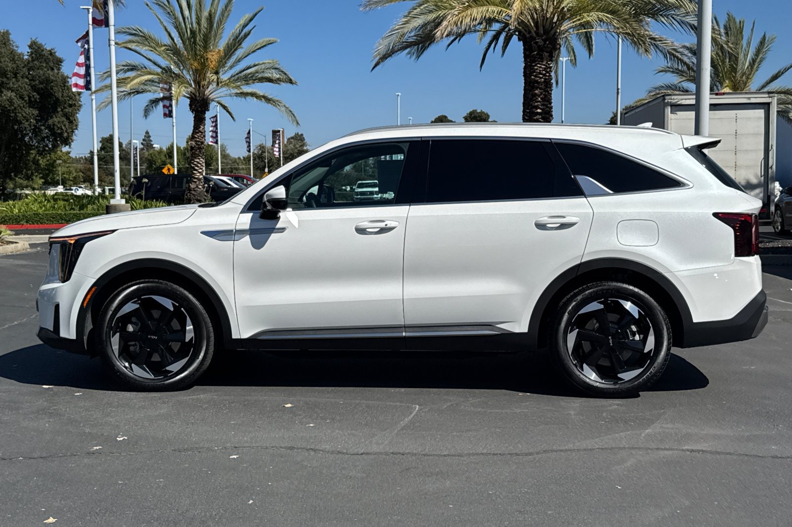 Used 2025 Kia Sorento EX AWD/4WD image 6