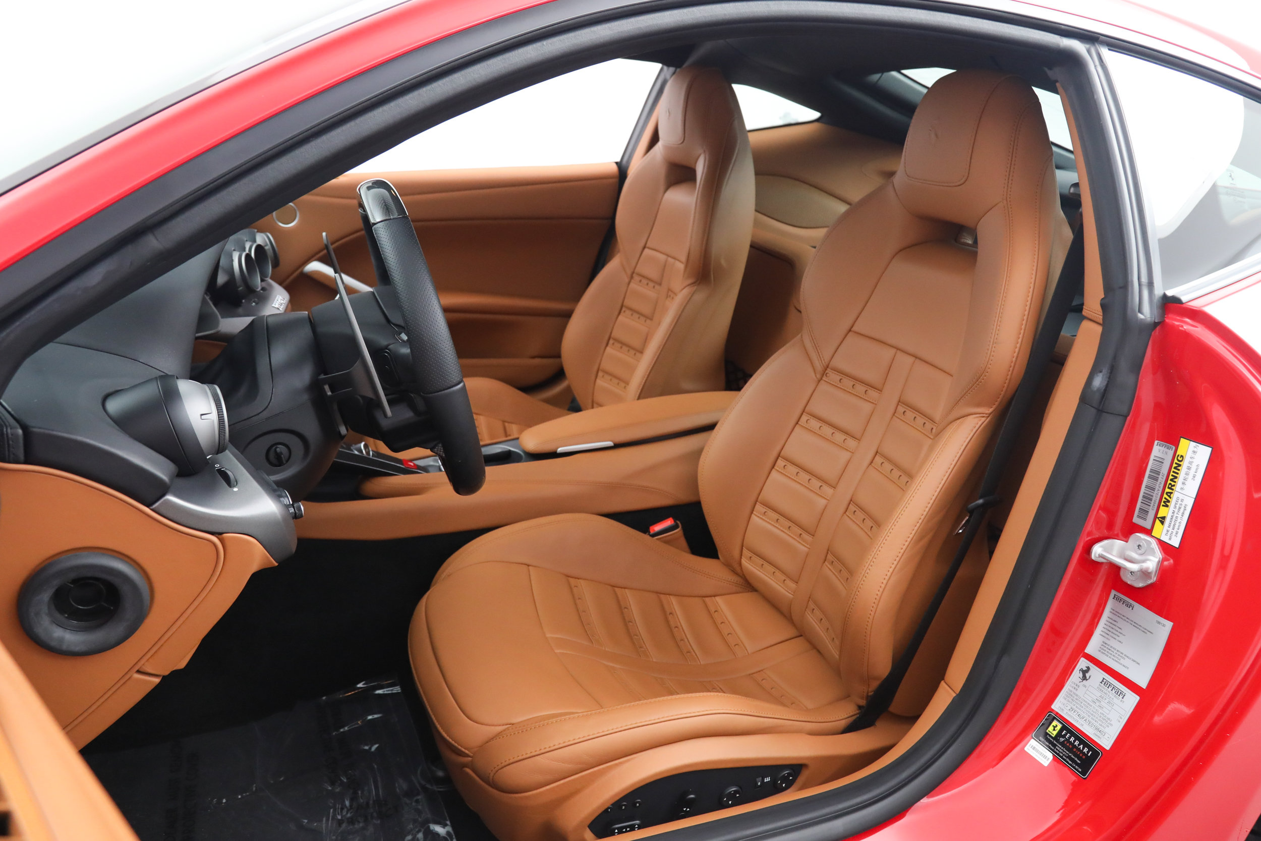 Certified 2014 Ferrari F12 Berlinetta RWD image 5