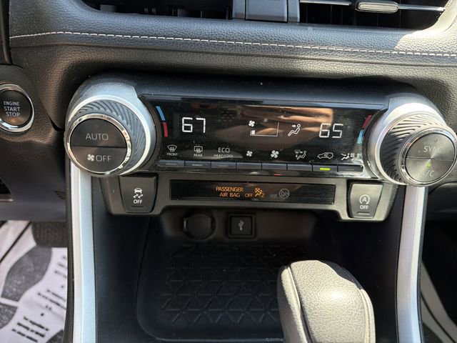 Used 2021 Toyota RAV4 XLE AWD/4WD image 22