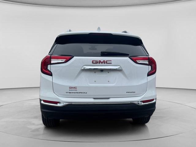 Used 2024 GMC Terrain SLT AWD/4WD image 4