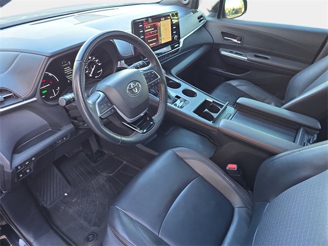 Used 2022 Toyota Sienna XSE image 20