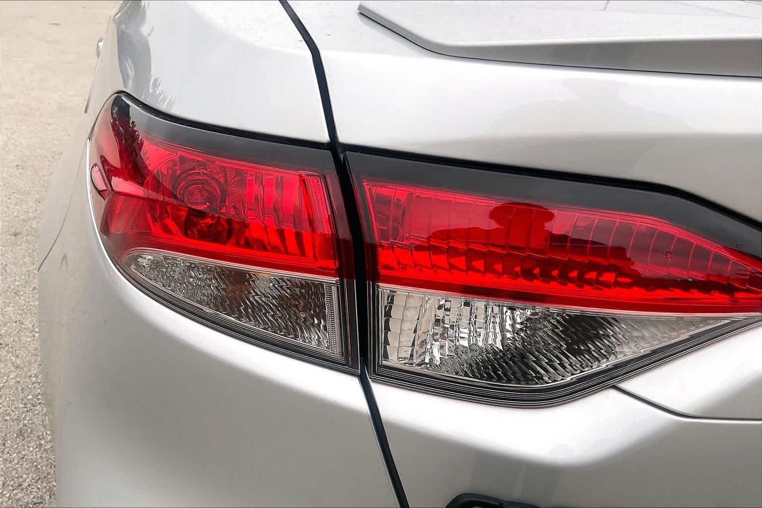 Used 2025 Toyota Corolla SE FWD image 27