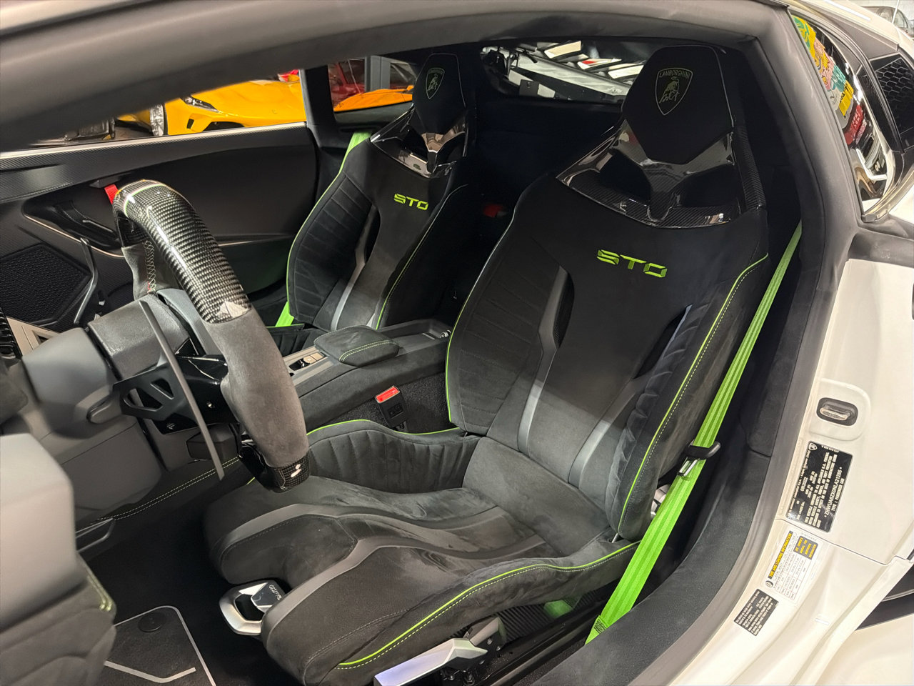 Used 2022 Lamborghini Huracan STO image 26