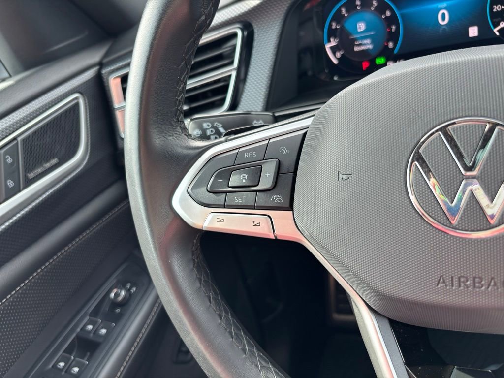 Used 2025 Volkswagen Atlas Cross Sport SEL Premium R-Line AWD/4WD image 38