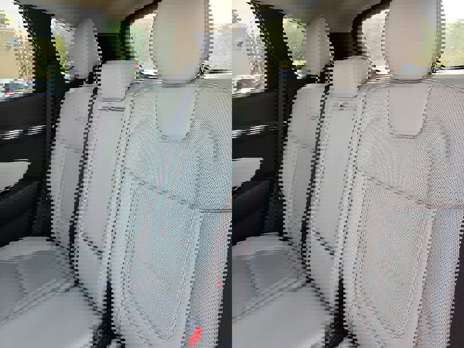 Certified 2023 Hyundai Tucson Limited w/ Cargo Package image 27