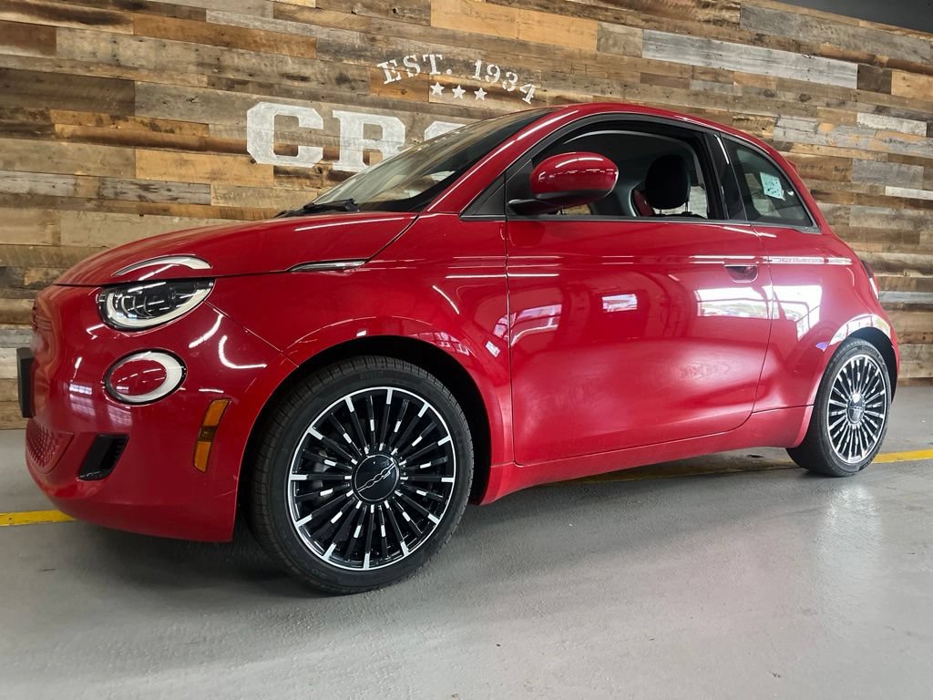Used 2024 FIAT 500 e (RED) FWD image 10