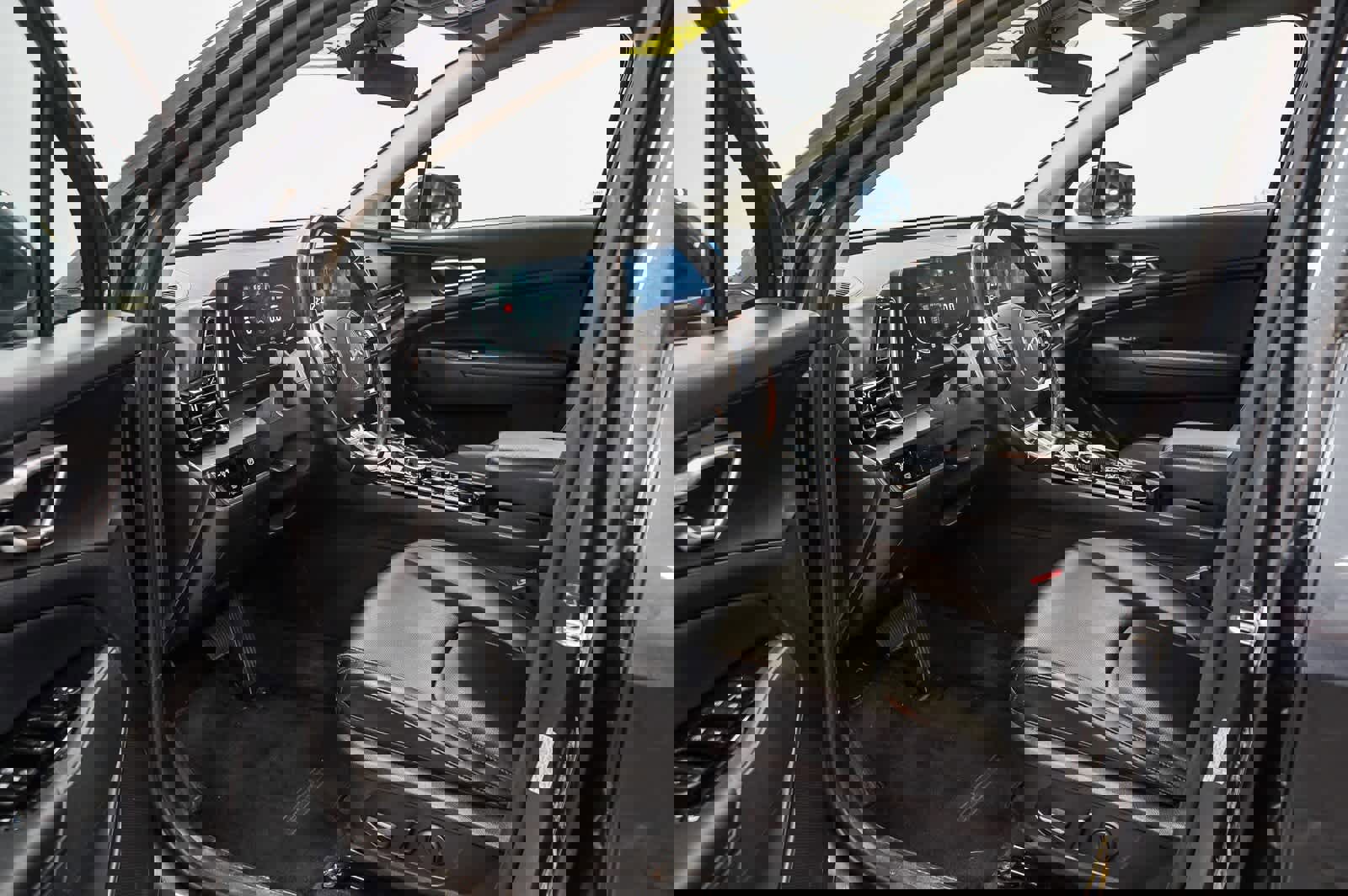 Used 2023 Kia Sportage EX image 17