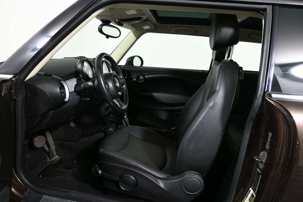 Used 2012 MINI Cooper Hardtop FWD image 3