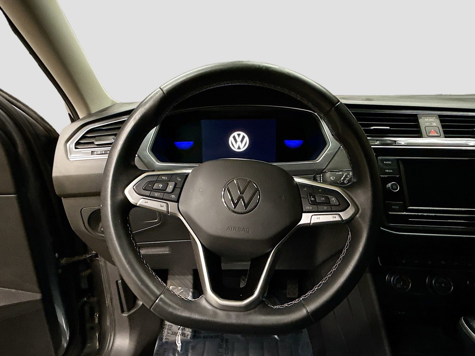 Used 2022 Volkswagen Tiguan S image 12