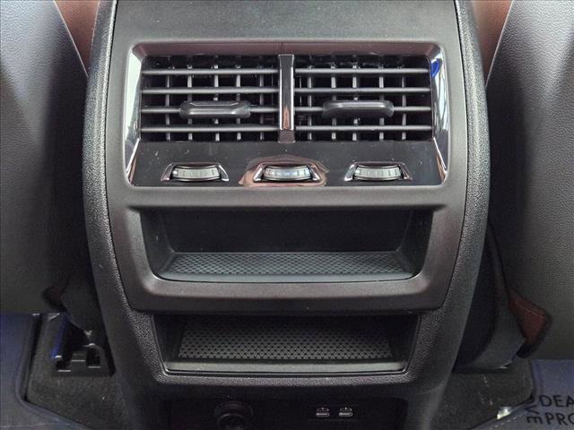 New 2026 BMW X5 xDrive50e image 17