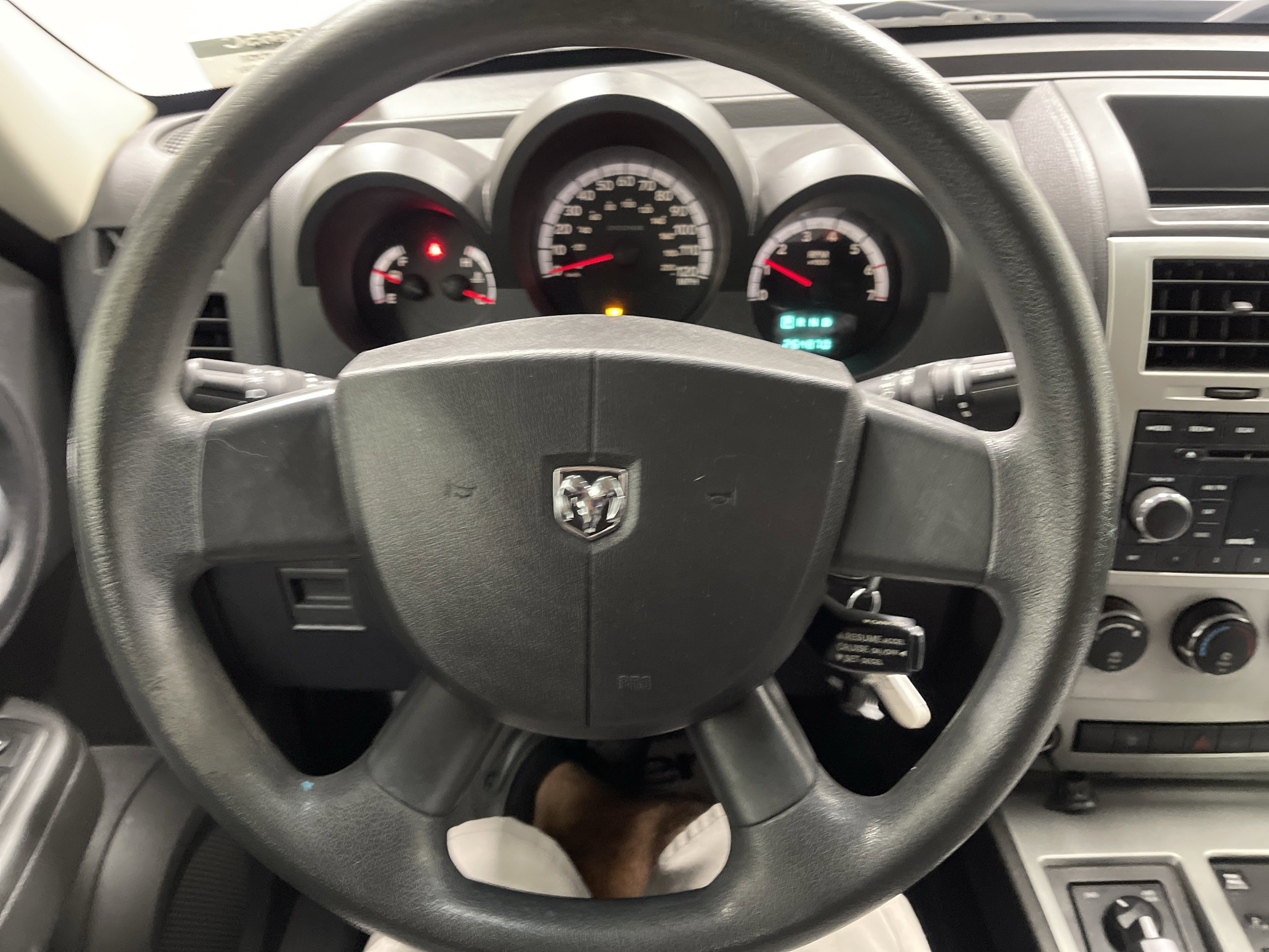 Used 2008 Dodge Nitro SXT AWD/4WD image 30