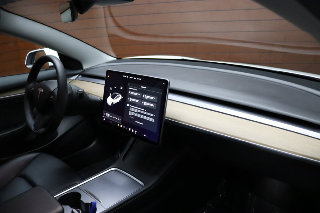 Used 2023 Tesla Model 3 Standard Range RWD image 34
