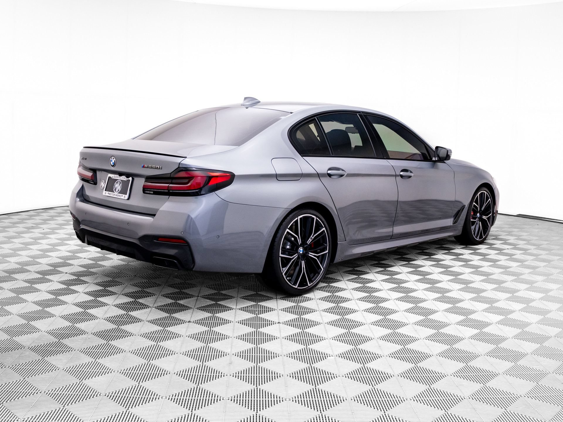 Certified 2023 BMW M550i xDrive w/ Executive Package AWD/4WD image 5