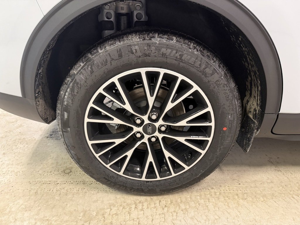 New 2026 Ford Escape SE image 11