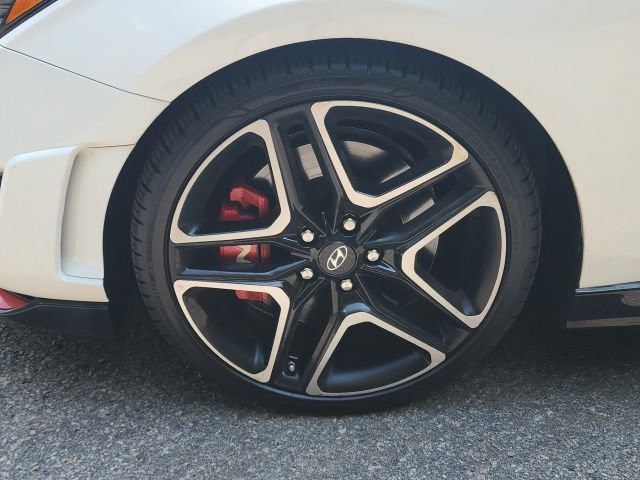 Used 2022 Hyundai Veloster N FWD image 10