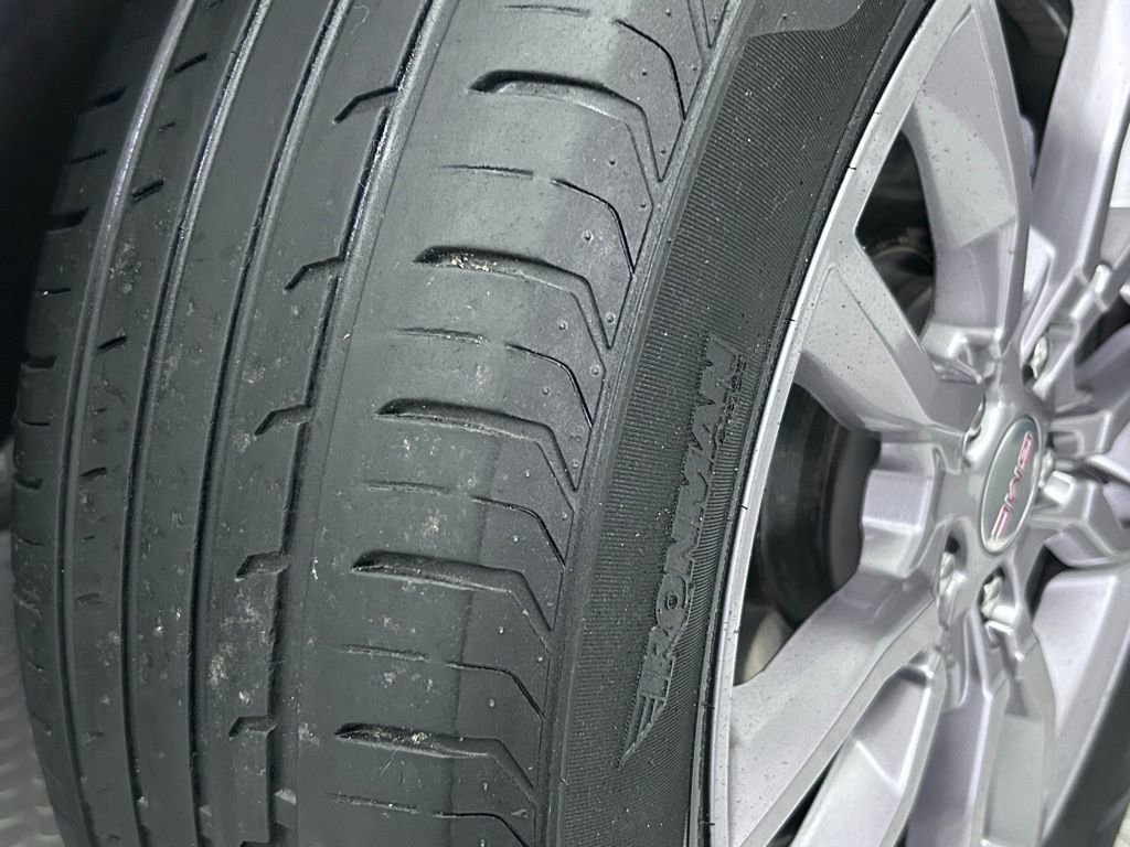 Used 2023 GMC Terrain SLT image 56