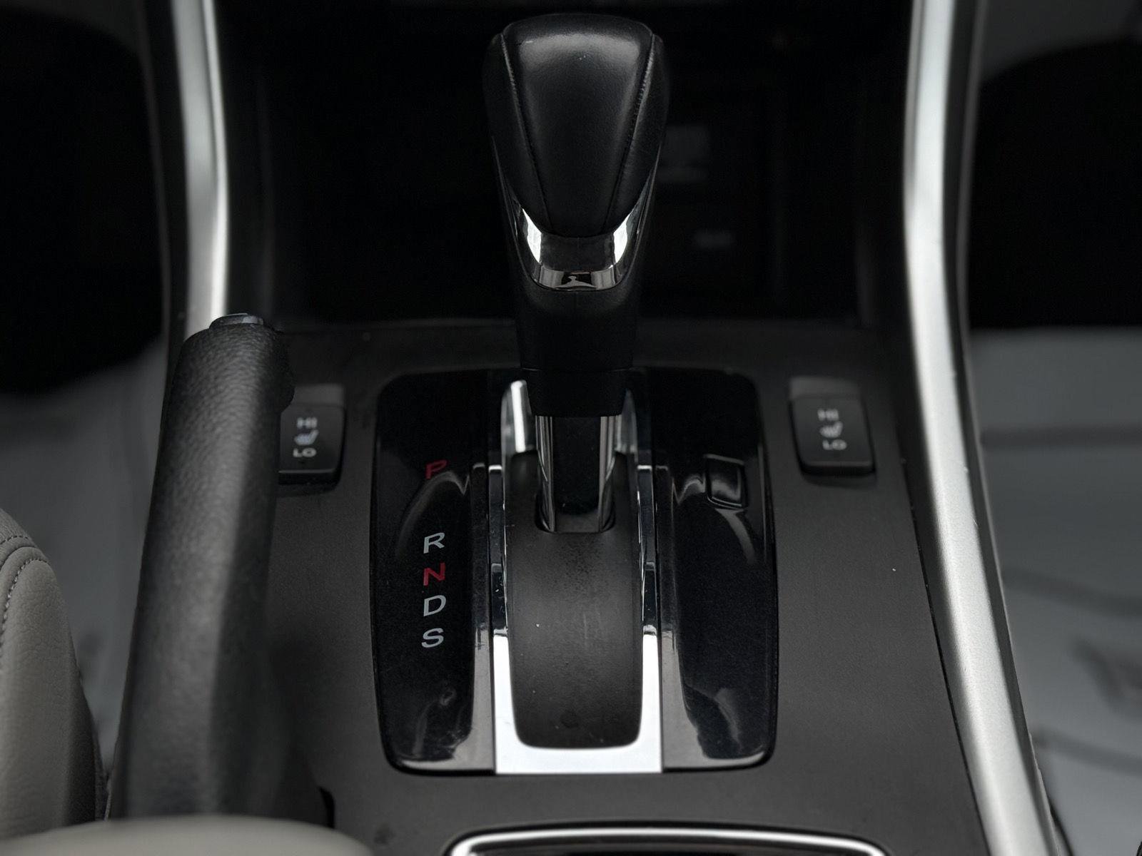 Used 2015 Honda Accord EX-L image 21