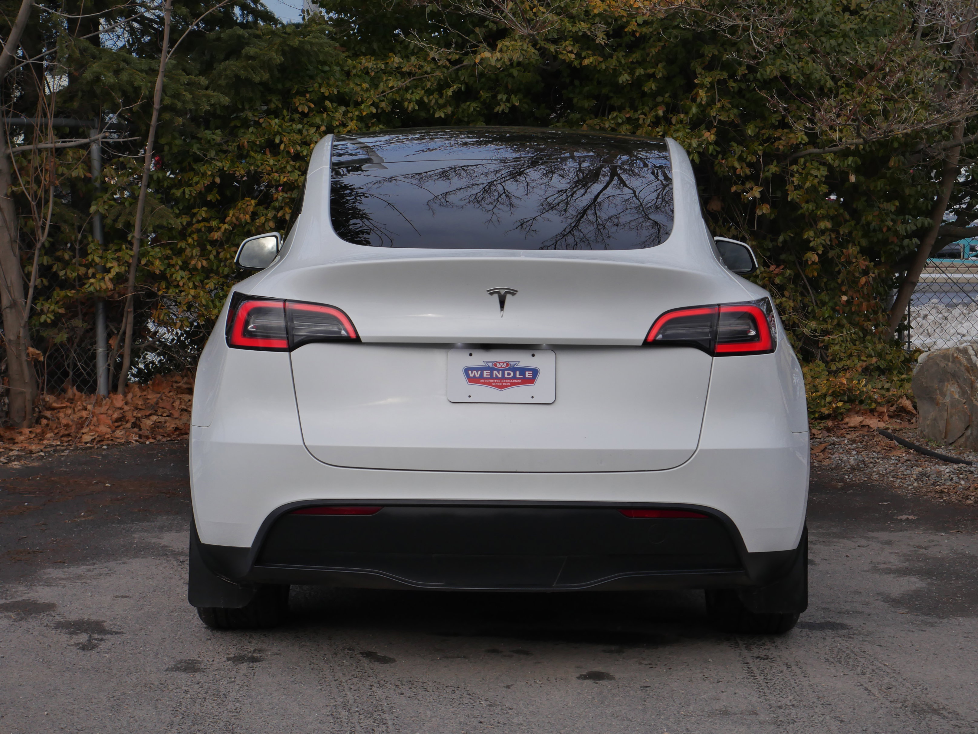 Used 2023 Tesla Model Y Long Range image 11
