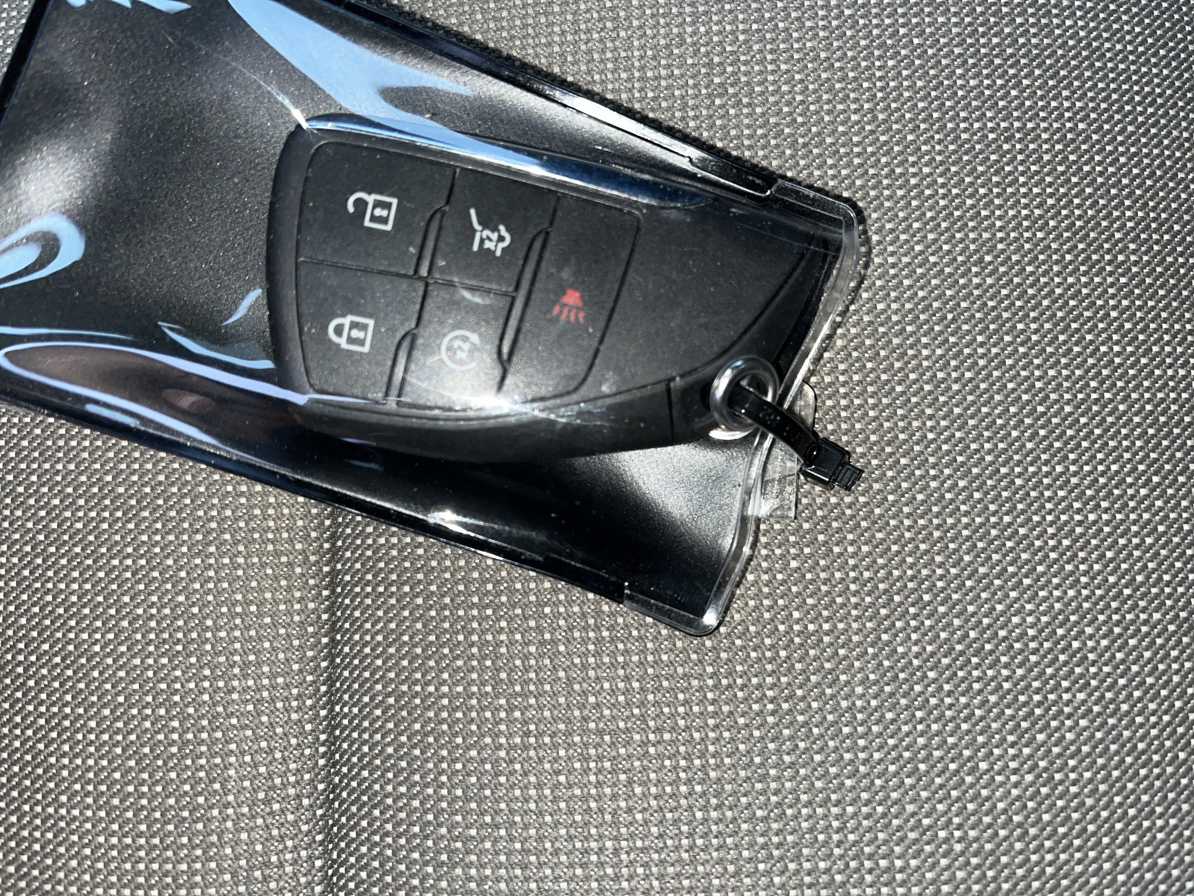 Used 2025 Chevrolet Traverse LT AWD/4WD image 28