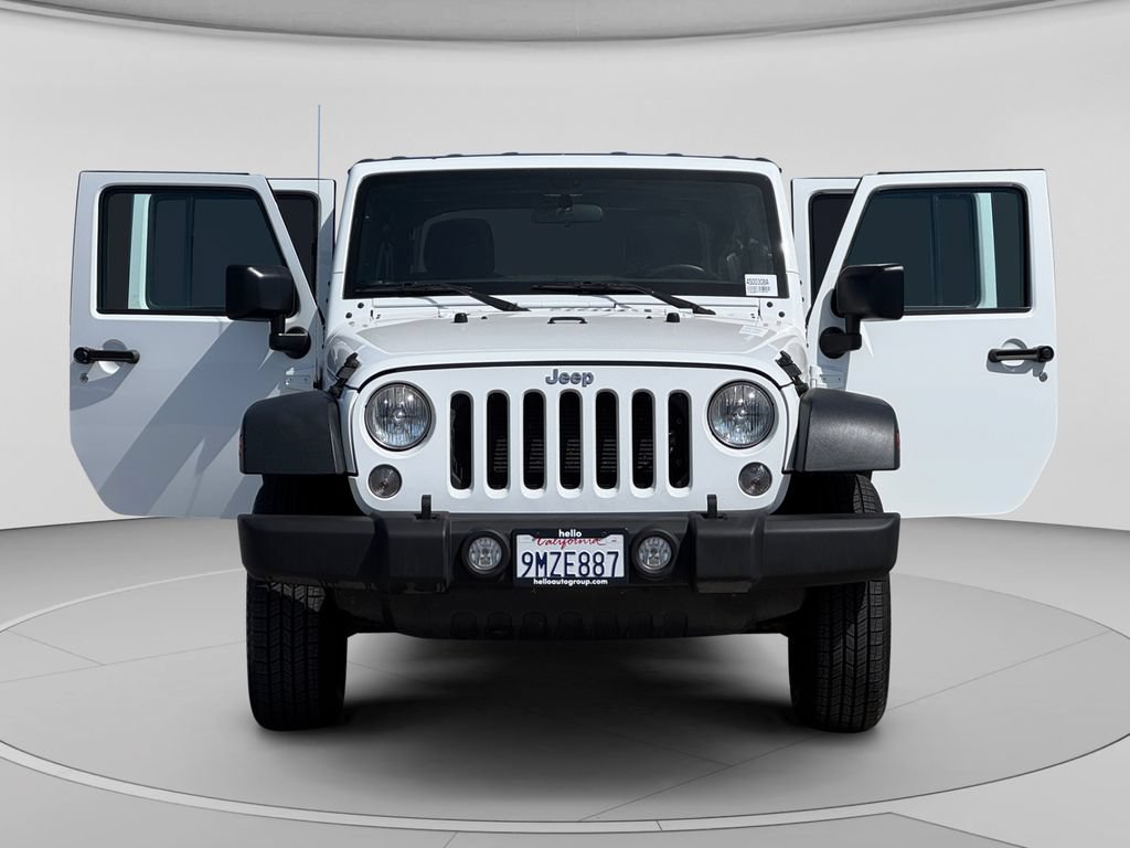 Used 2018 Jeep Wrangler Unlimited Sport w/ Connectivity Group AWD/4WD image 29