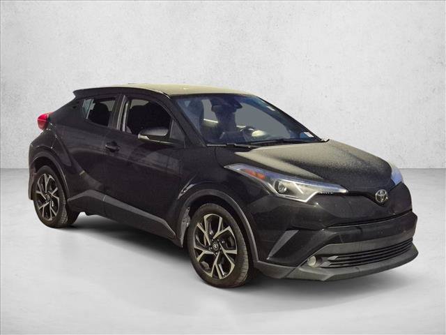 Used 2018 Toyota C-HR XLE FWD image 3