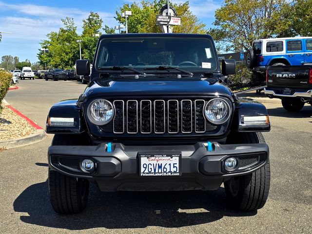 Used 2024 Jeep Wrangler Unlimited AWD/4WD image 2