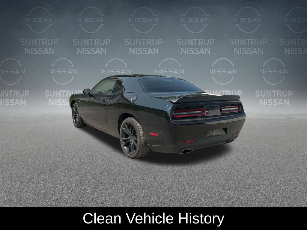 Used 2016 Dodge Challenger SXT w/ Blacktop Package RWD image 3