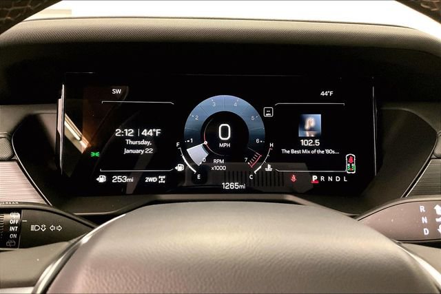 Used 2025 GMC Acadia AT4 image 26