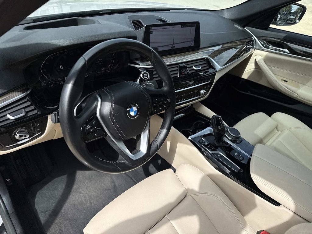 Used 2020 BMW 530i w/ M Sport Package RWD image 20