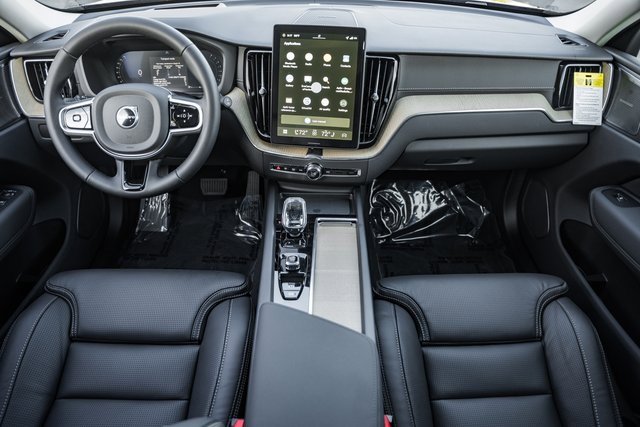 New 2026 Volvo XC60 B5 Ultra w/ Protection Package Premier image 20