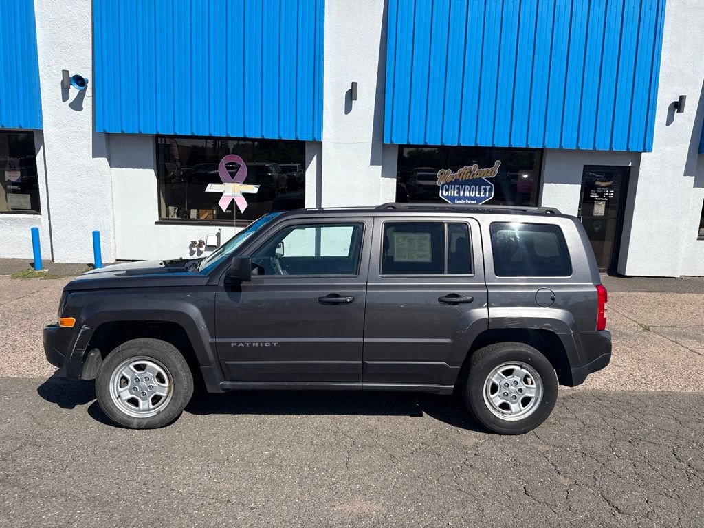Used 2014 Jeep Patriot Sport w/ Power Value Group AWD/4WD image 18