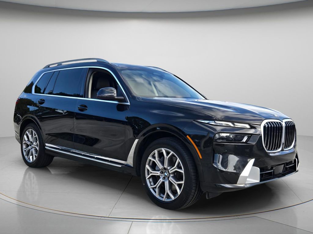 Used 2025 BMW X7 xDrive40i image 8