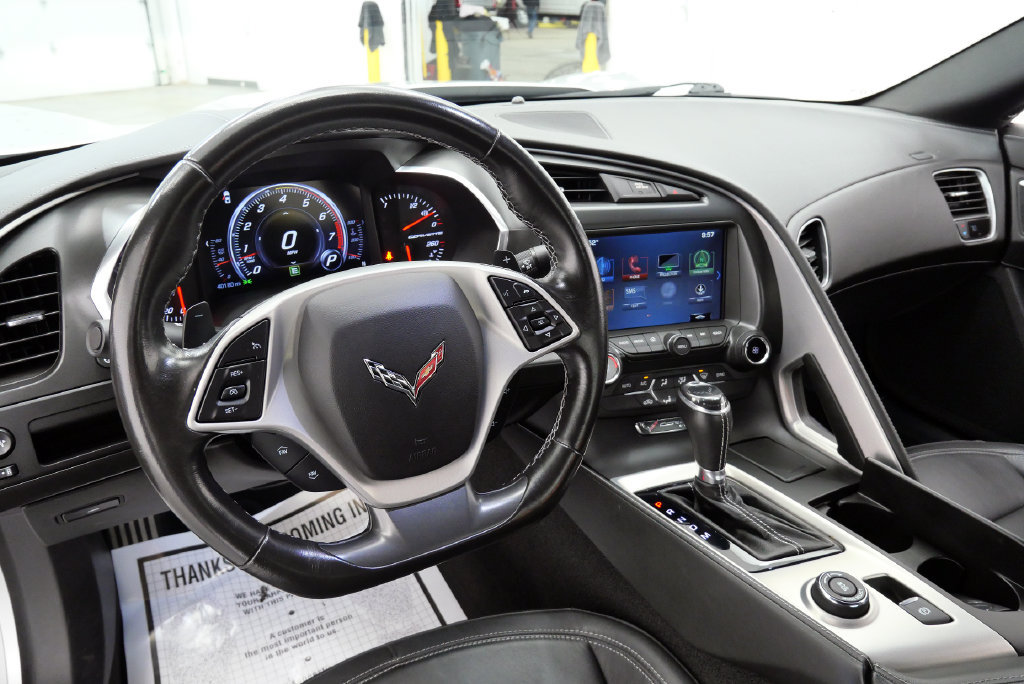Used 2019 Chevrolet Corvette Stingray Coupe w/ 1LT RWD image 13