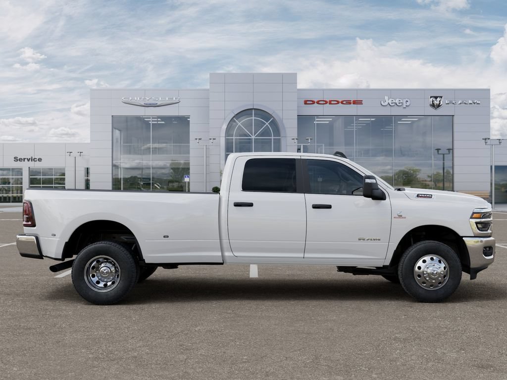 New 2026 RAM 3500 Big Horn AWD/4WD image 22