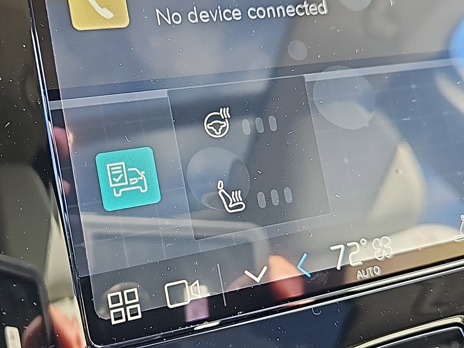 New 2025 Volvo XC40 B5 Plus w/ Protection Package Premier image 11