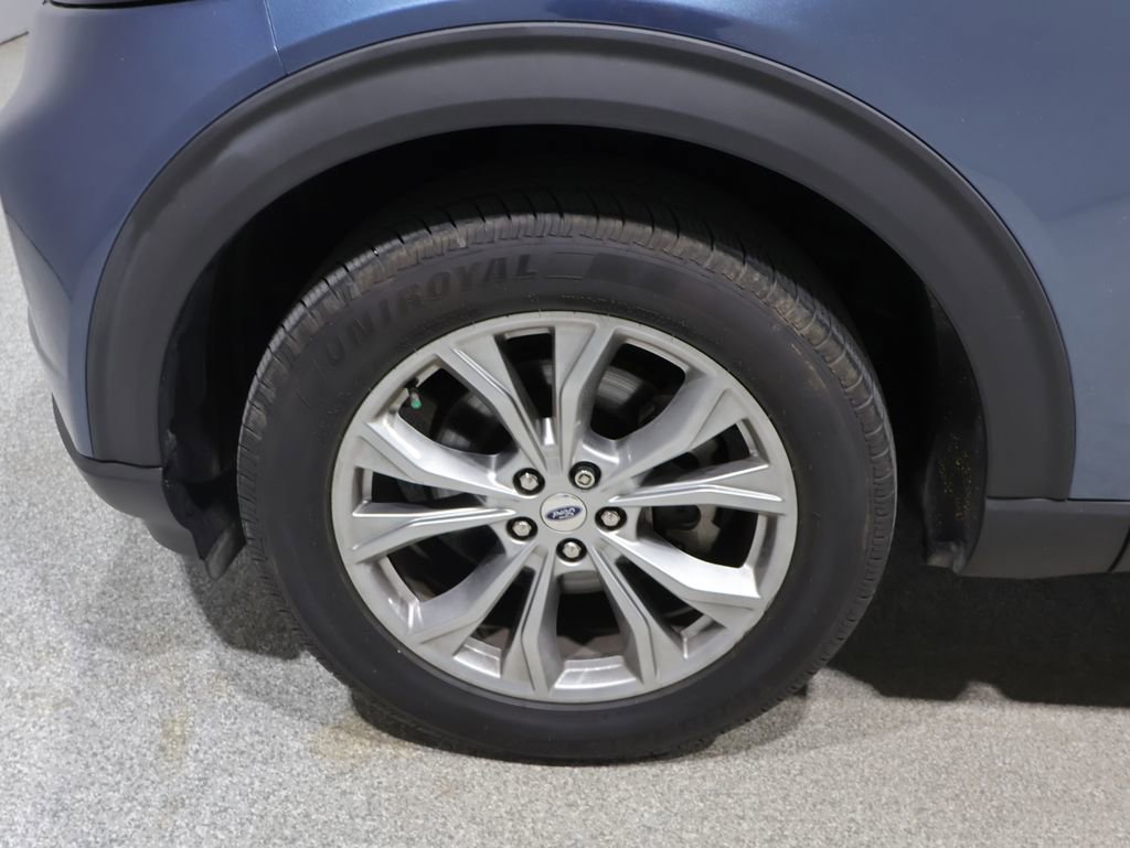 Used 2020 Ford Explorer XLT w/ Equipment Group 202A AWD/4WD image 8