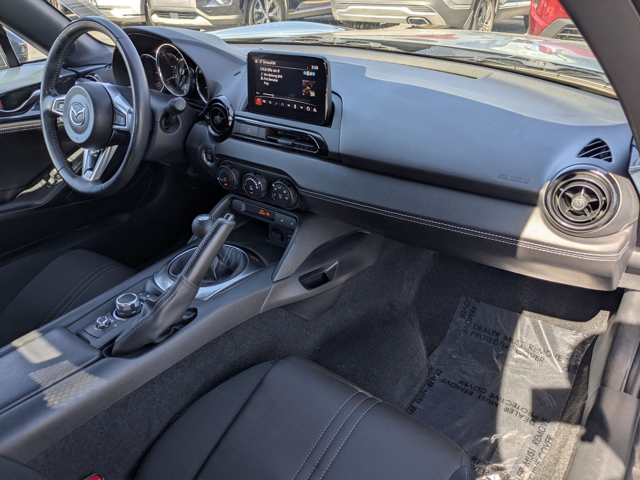 Used 2021 MAZDA MX-5 Miata Club w/ Appearance Package RWD image 31